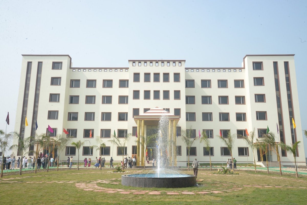 Golden Harrier School