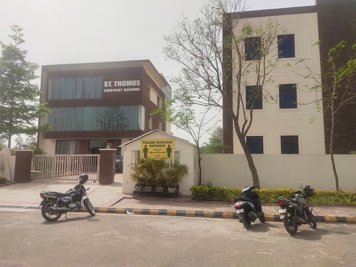St Thomus Convent School
