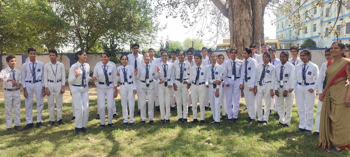 Vivekanand Senior Secondary School