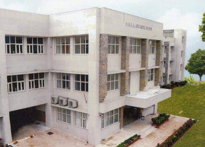 Dr M K K Arya Model School