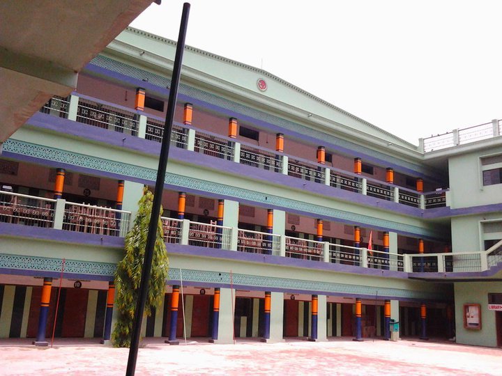 S D Modern Senior Secondary School