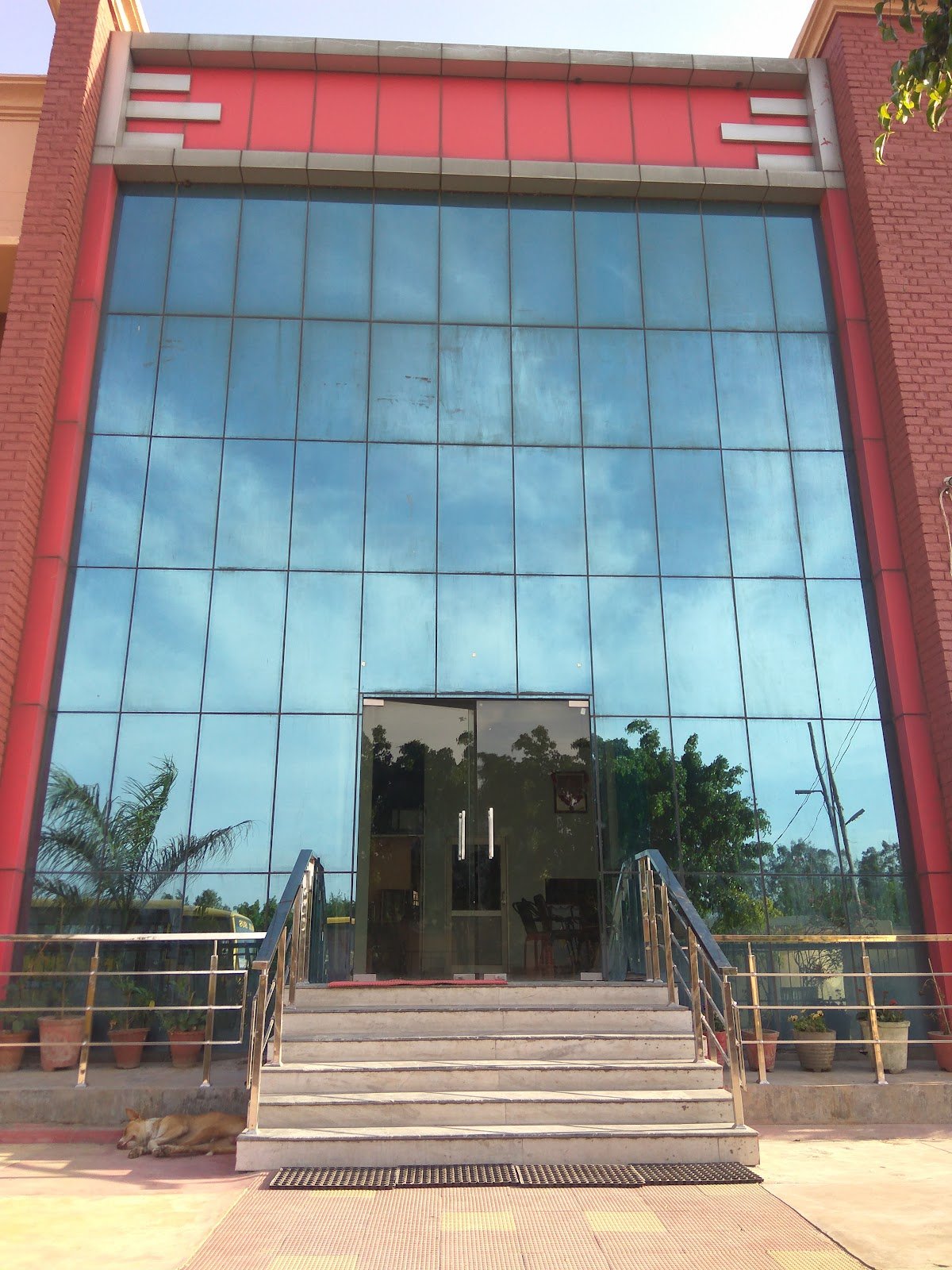 Maa Bhagwati Niketan Public School