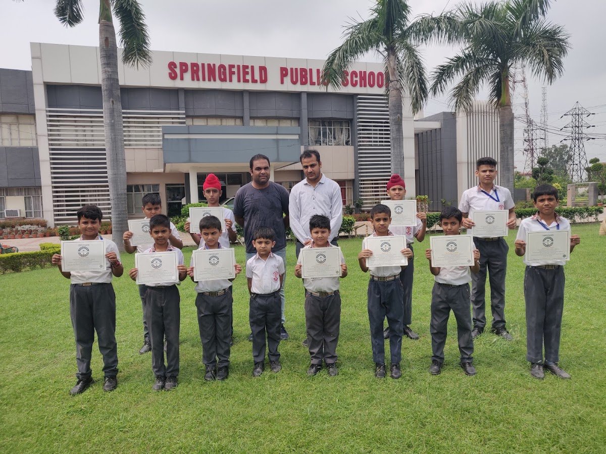 Spring Field Public School